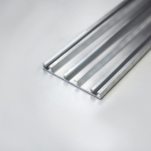 Aluminium verbindingsprofiel t.b.v. kanaalplaat